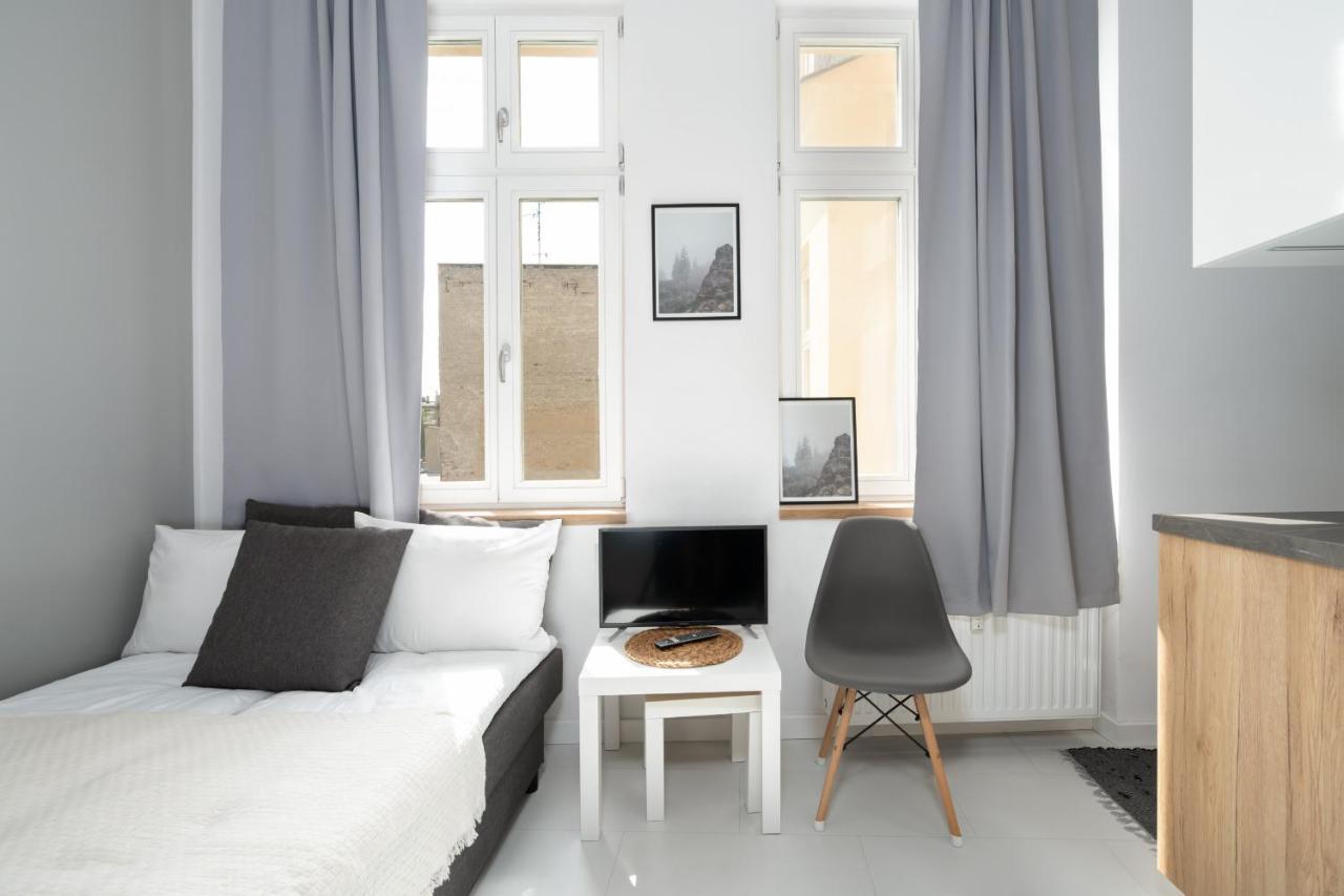 Cosy Studios Gasiorowskich By The Wilson Park By Noclegi Renters ポズナン エクステリア 写真