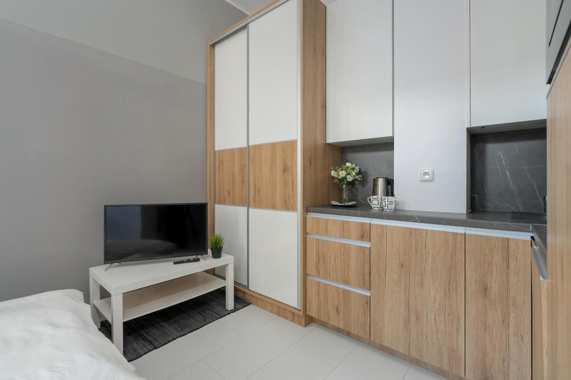 Cosy Studios Gasiorowskich By The Wilson Park By Noclegi Renters ポズナン エクステリア 写真